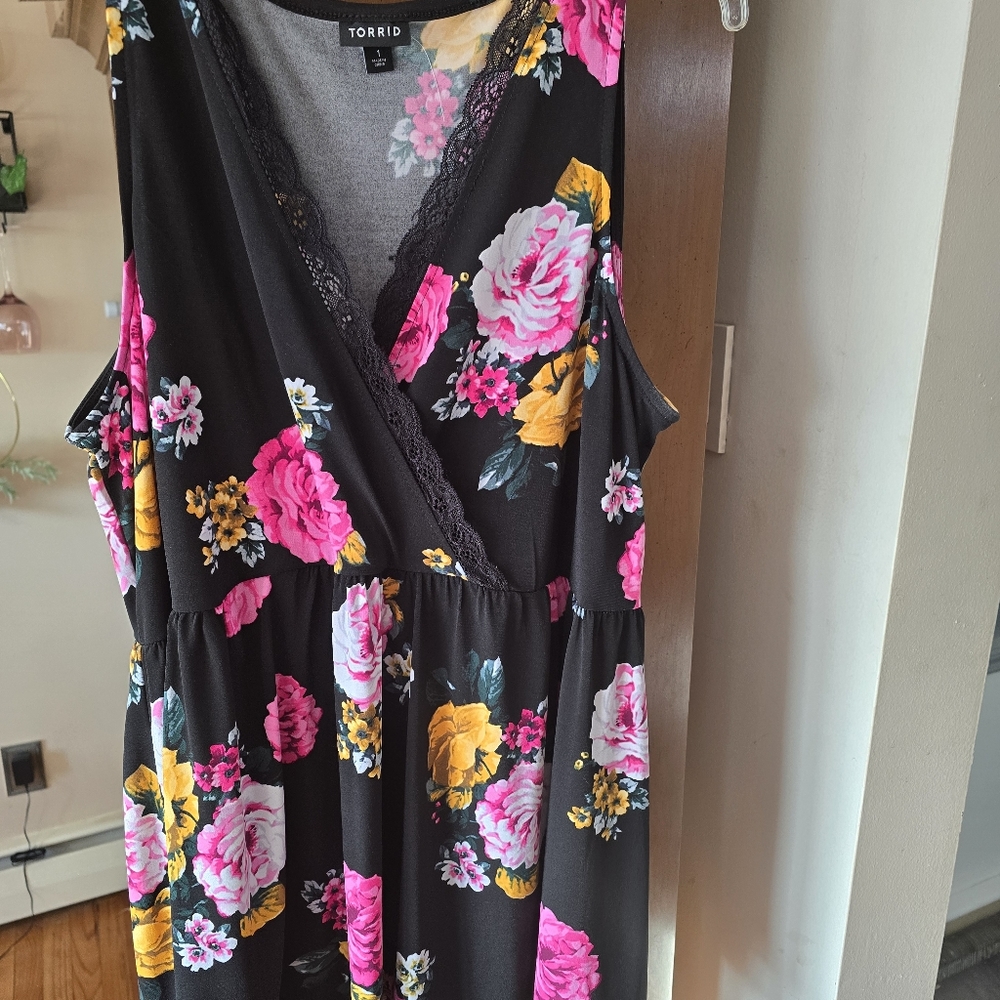Sleeveless floral blouse